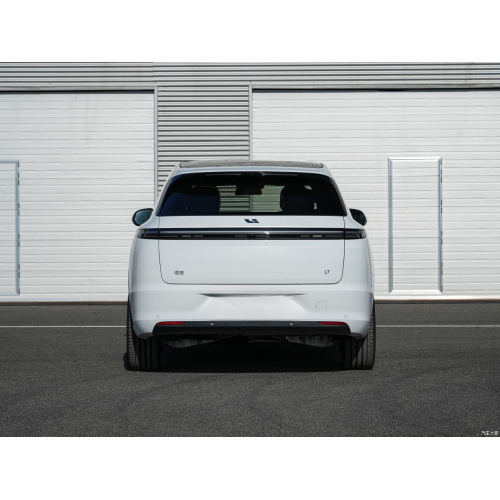 Cheap used luxury new energy car  Li Auto L7 2023 Air 4WD Lixiang Range Extended Electric